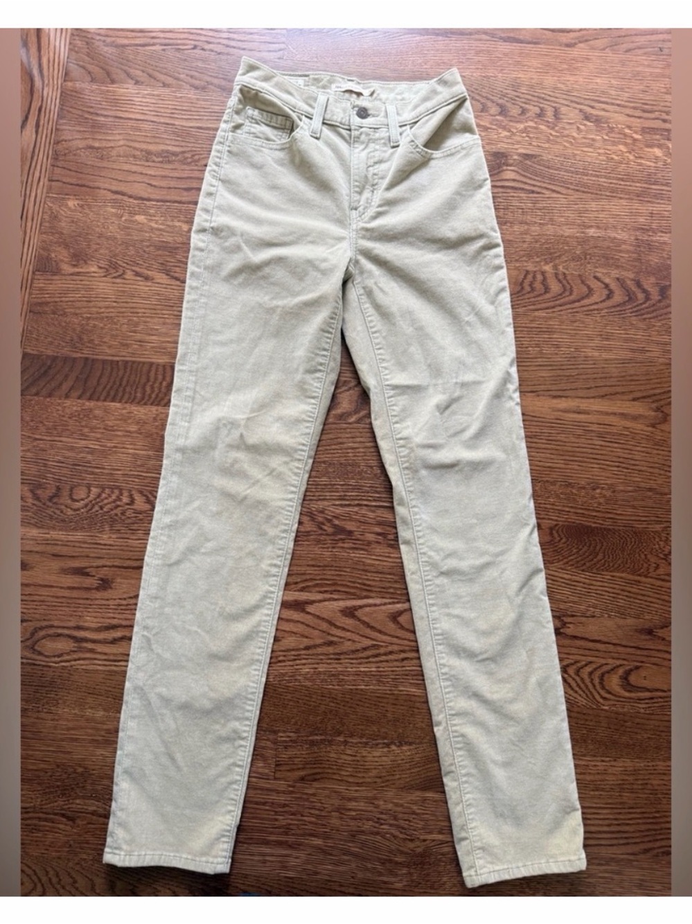 Levi's Women's Straight-Leg Corduroy Jeans in Light Tan